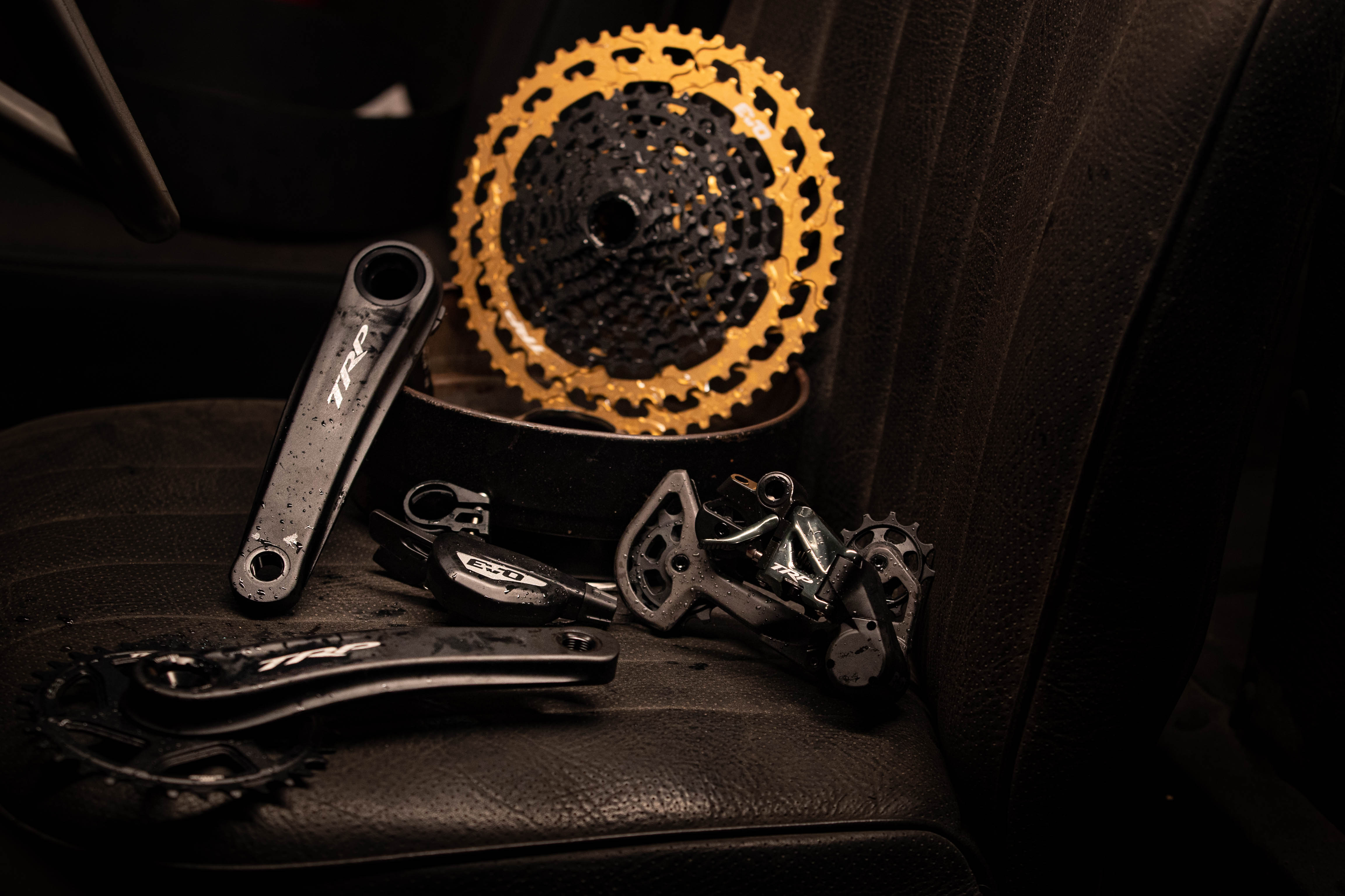 TRP drivetrain components category icon for  cycling market - mechanical shifting systems"